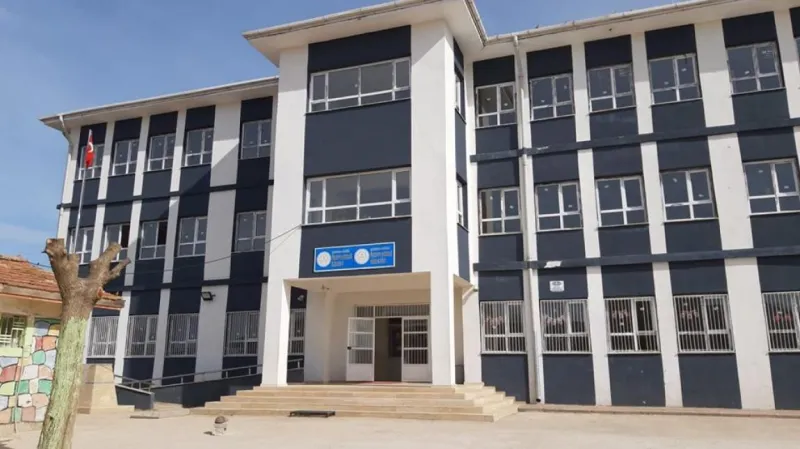 Şanlıurfa Üçkuyu Şekerli Ortaokulu - Şanlıurfa Ortaokulları