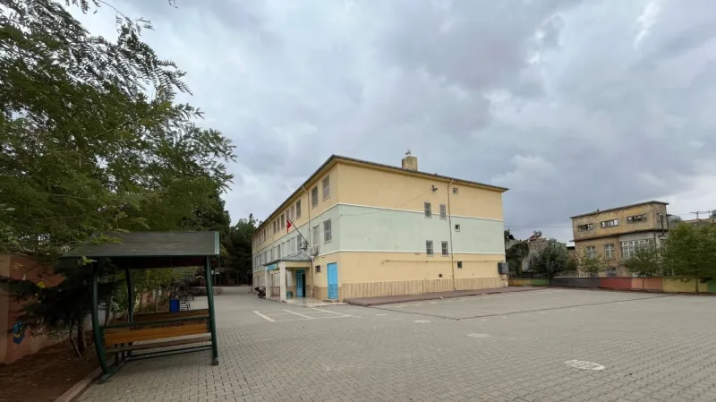 Siirt Hürriyet Ortaokulu - Siirt Ortaokulları