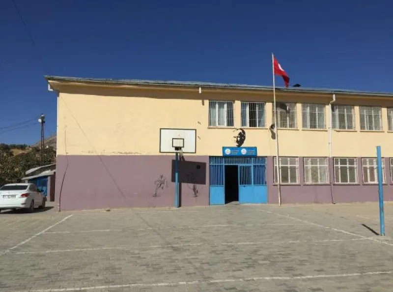 Siirt Şirvan Ormanbağı Şehit Hayrettin Dindar Ortaokulu - Siirt Ortaokulları