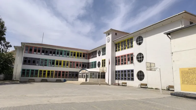 Şırnak İsmail Ebuliz İmam Hatip Ortaokulu - Şırnak Ortaokulları