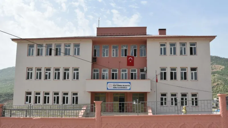 Şırnak Akçay General Selahattin Uğurlu Ortaokulu - Şırnak Ortaokulları