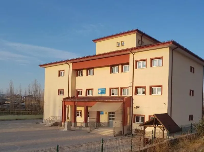 Sivas Cumhuriyet Ortaokulu - Sivas Ortaokulları