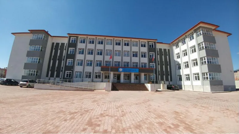 Sivas Huzur İmam Hatip Ortaokulu - Sivas Ortaokulları