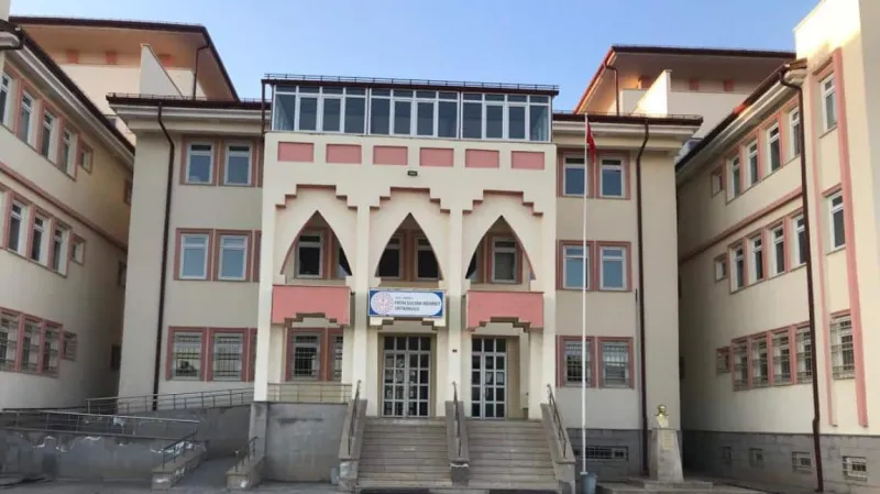 Sivas Fatih Sultan Mehmet Ortaokulu - Sivas Ortaokulları