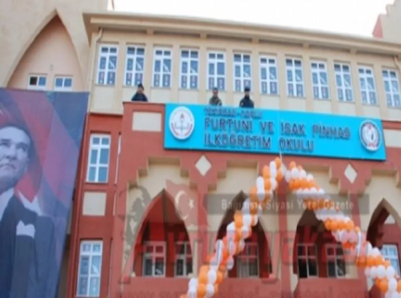 Tekirdağ Furtuni Ve İsak Pinhas Ortaokulu - Tekirdağ Ortaokulları