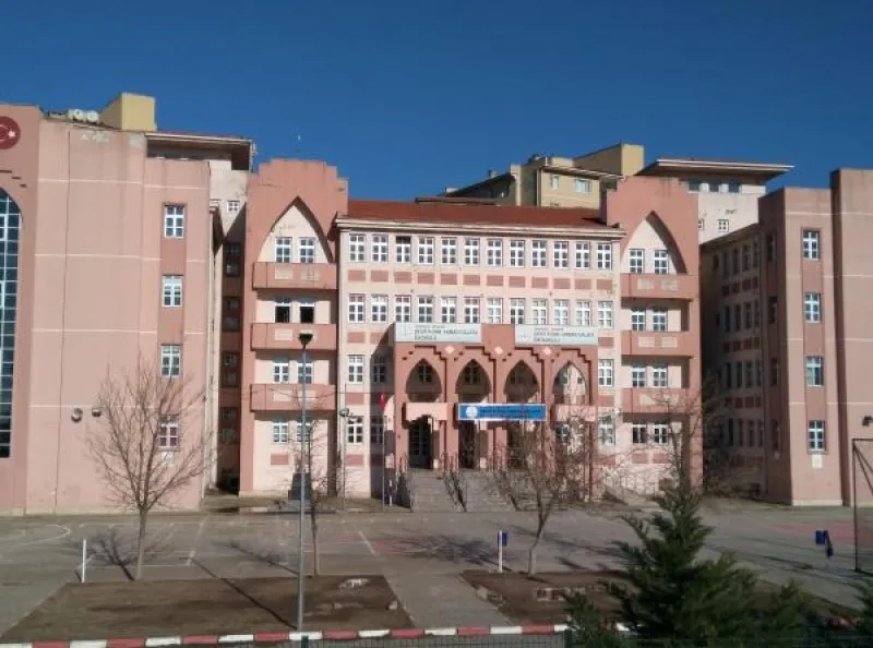 Tekirdağ Şehit Piyade Onbaşı Arman Galata Ortaokulu - Tekirdağ Ortaokulları