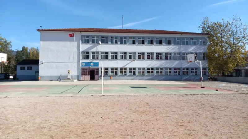 Tokat Yolkonak 75. Yıl Ortaokulu - Tokat Ortaokulları