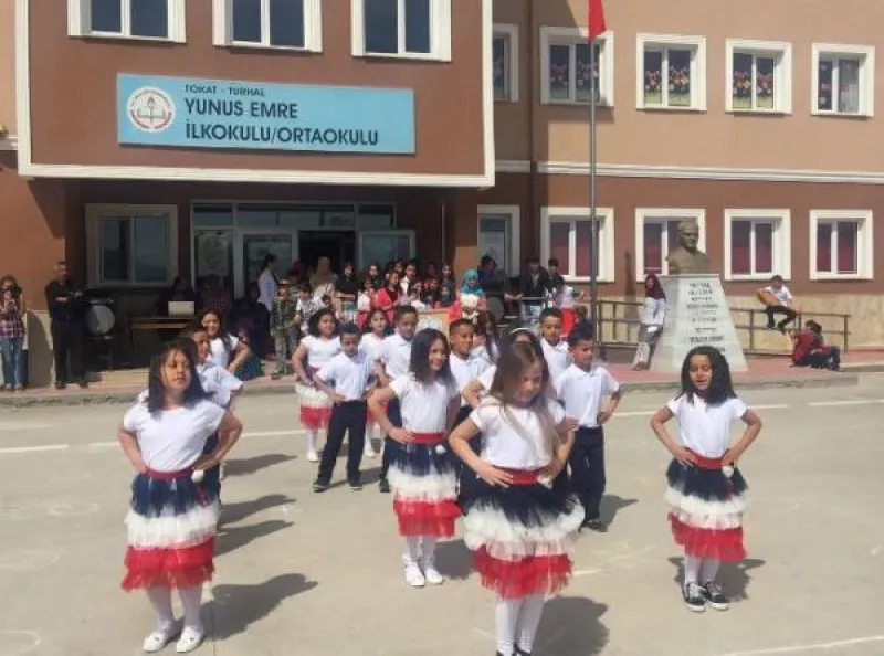 Tokat Yunus Emre Ortaokulu - Tokat Ortaokulları