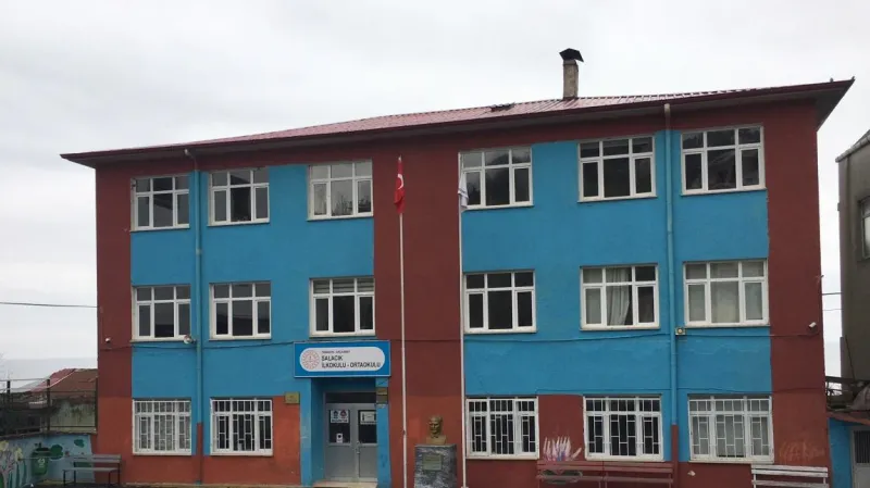 Trabzon Salacık Ortaokulu - Trabzon Ortaokulları