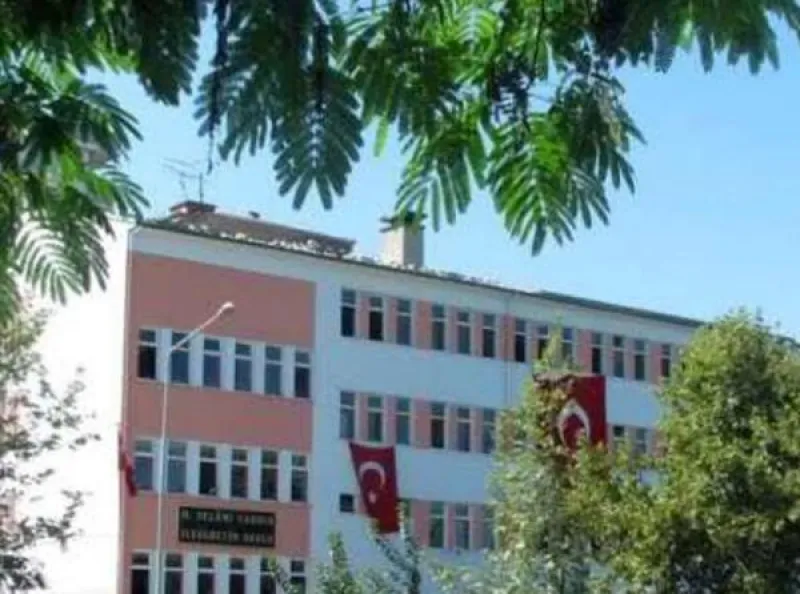 Trabzon Mevlüt Selami Yardım Ortaokulu - Trabzon Ortaokulları