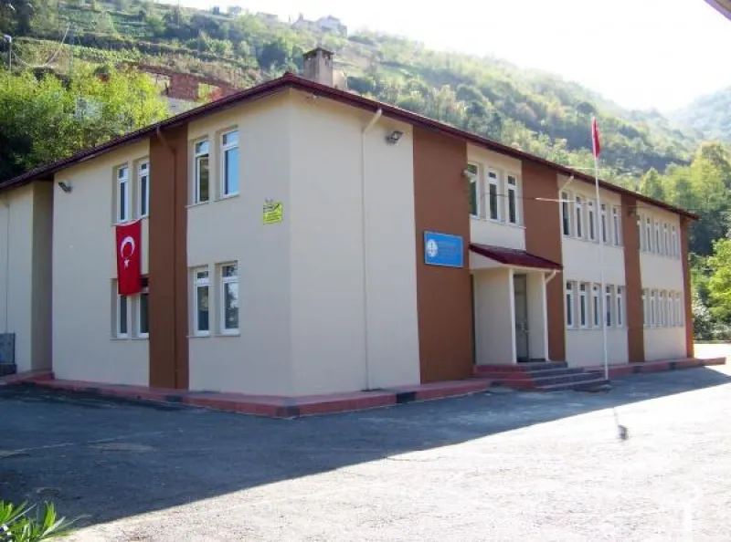 Trabzon Hakkı Altıntaş Ortaokulu - Trabzon Ortaokulları