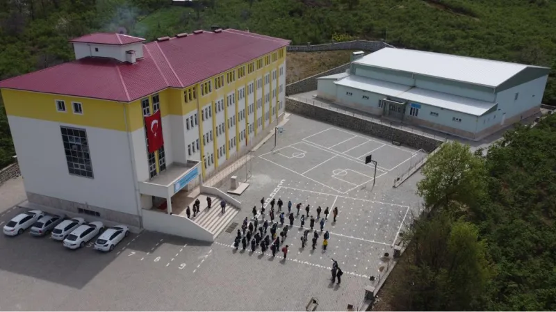 Trabzon Yeşilyalı İmam Hatip Ortaokulu - Trabzon Ortaokulları