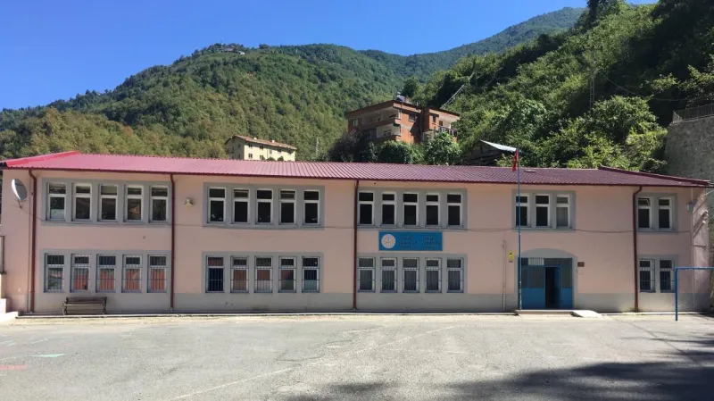 Trabzon Atayurt İmam Hatip Ortaokulu - Trabzon Ortaokulları