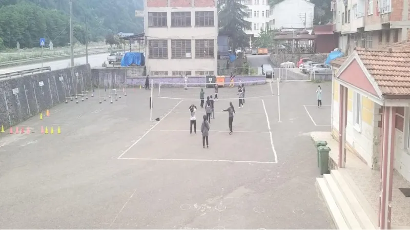 Trabzon Cumapazarı Ortaokulu - Trabzon Ortaokulları