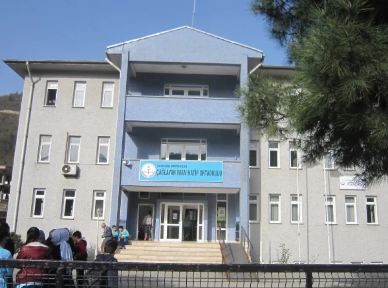Trabzon Çağlayan İmam Hatip Ortaokulu - Trabzon Ortaokulları