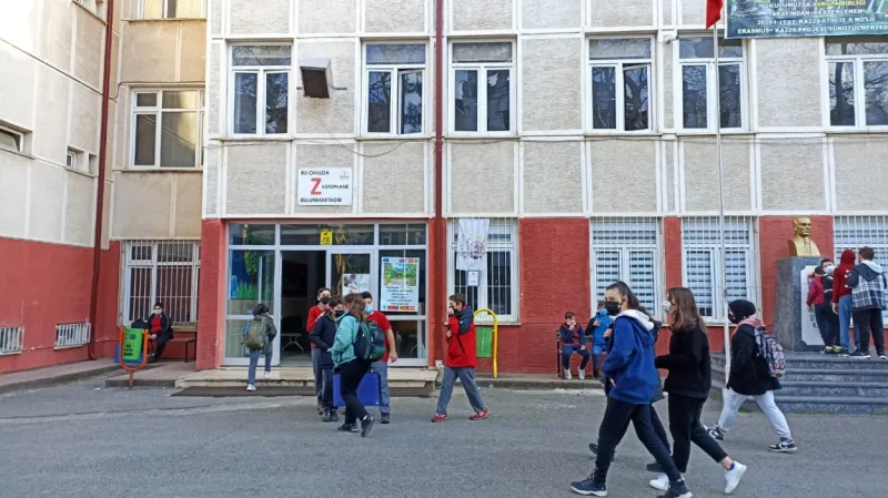 Trabzon Merkez Ortaokulu - Trabzon Ortaokulları