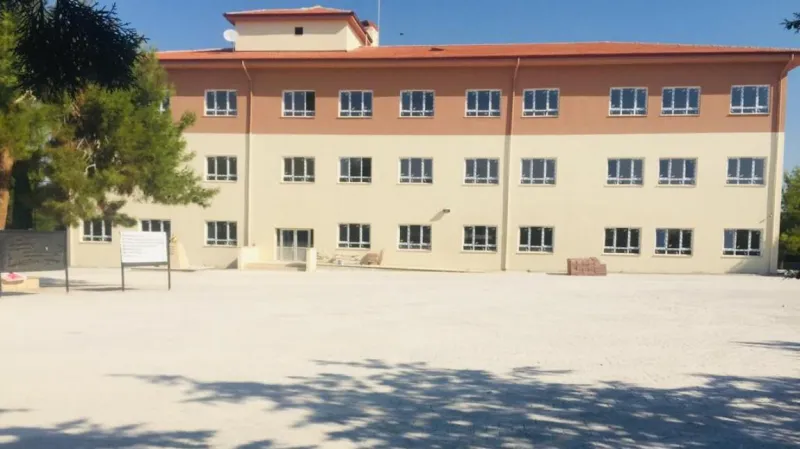 Uşak Güllü Ortaokulu - Uşak Ortaokulları