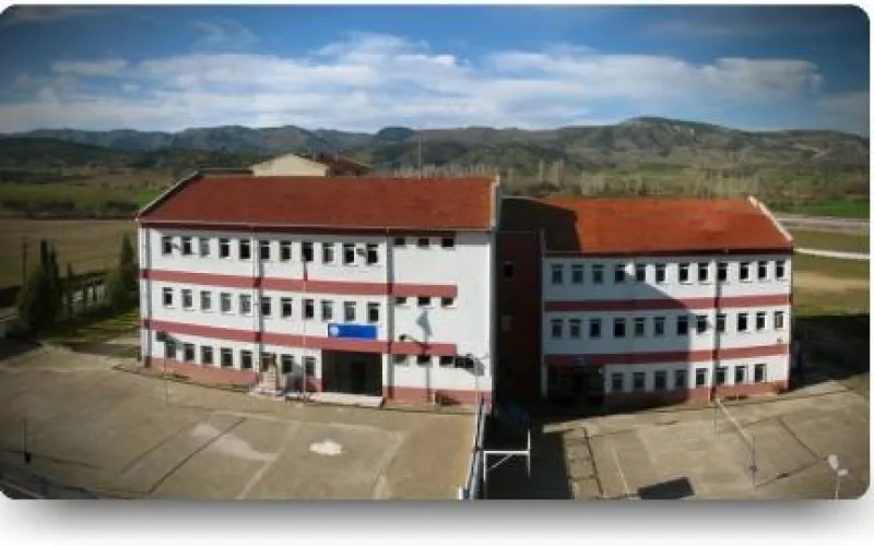 Uşak Yenişehir Ortaokulu - Uşak Ortaokulları