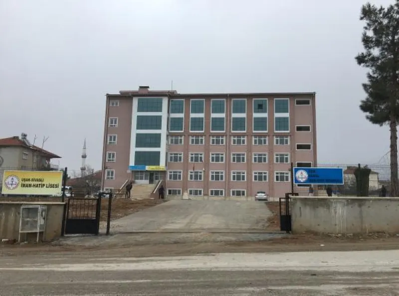 Uşak Sivaslı İmam Hatip Ortaokulu - Uşak Ortaokulları
