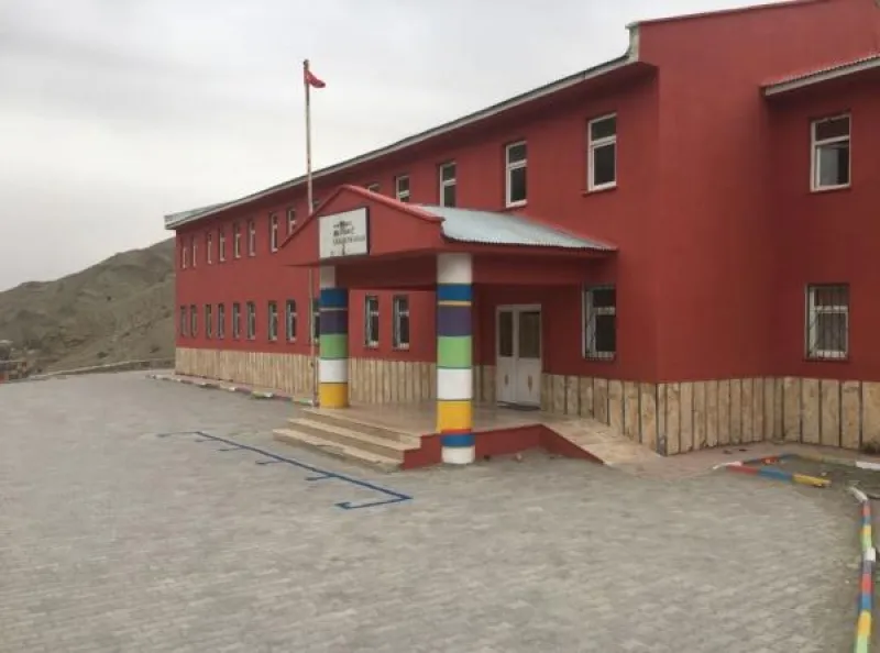 Van Esenyamaç Ortaokulu - Van Ortaokulları