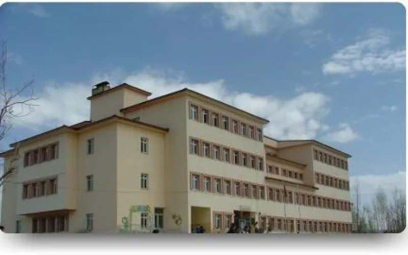 Van 30 Ağustos Ortaokulu - Van Ortaokulları