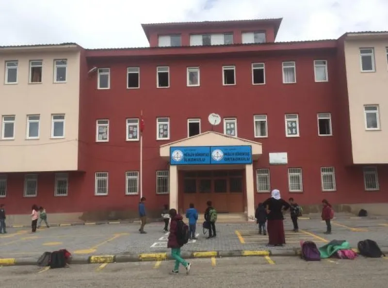 Van Müslih Görentaş Ortaokulu - Van Ortaokulları