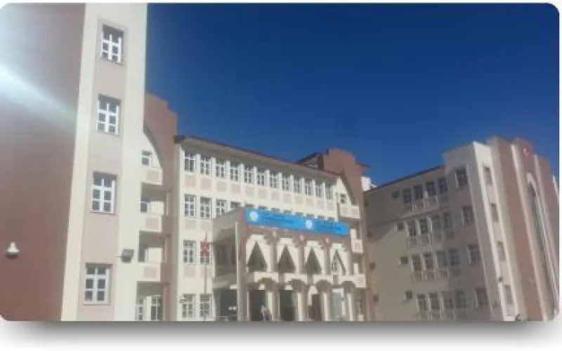 Van Cumhuriyet Ortaokulu - Van Ortaokulları