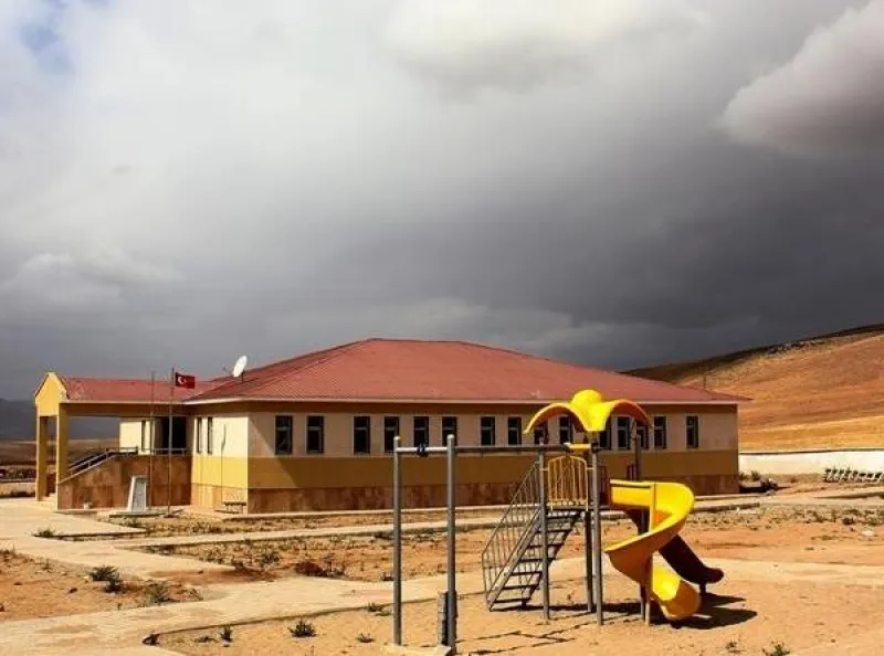 Van Hacıkaş Ortaokulu - Van Ortaokulları