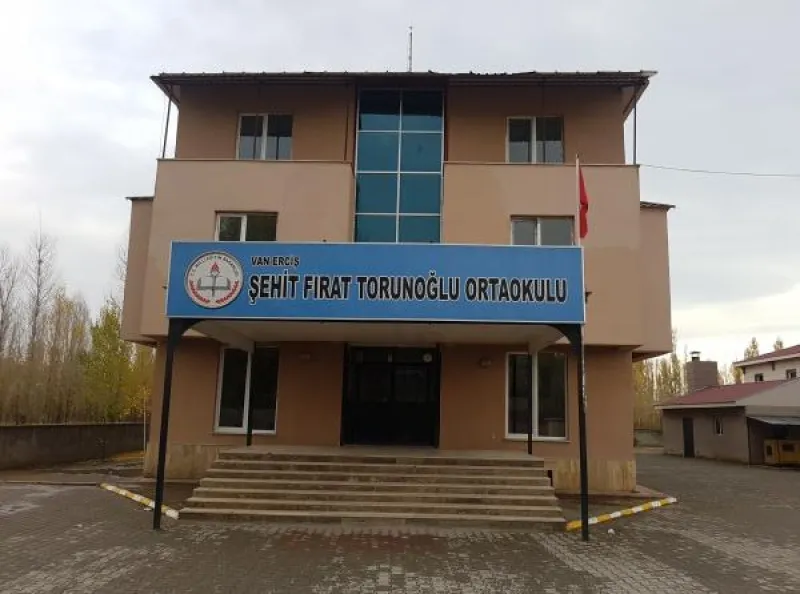 Van Şehit Fırat Torunoğlu Ortaokulu - Van Ortaokulları