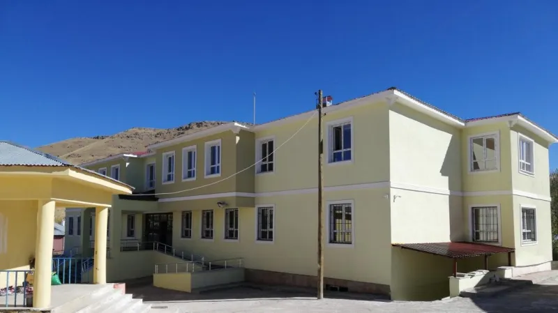 Van Köşebaşı Ortaokulu - Van Ortaokulları