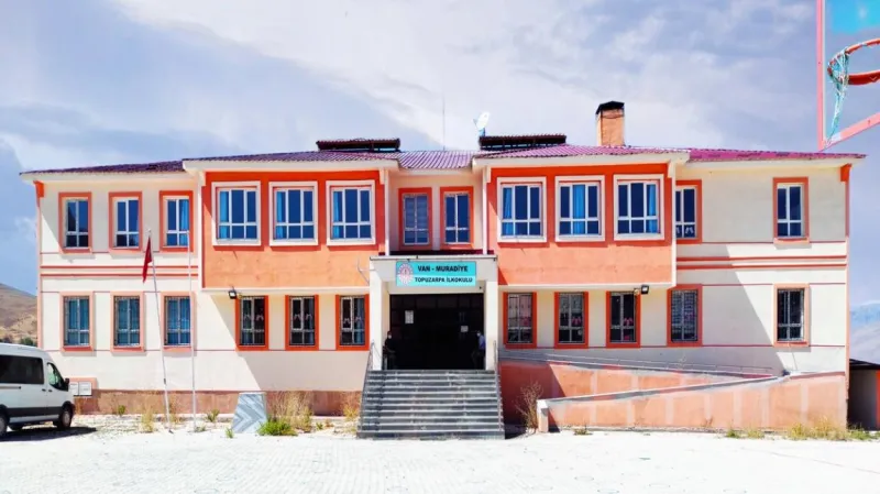 Van Topuzarpa Ortaokulu - Van Ortaokulları