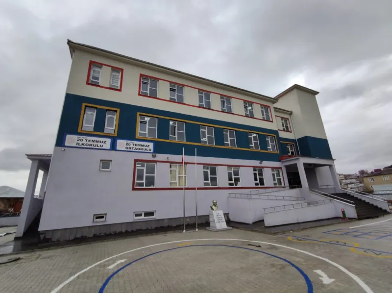 Van 20 Temmuz Ortaokulu - Van Ortaokulları