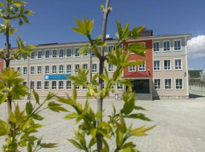 Van Şehit Soner İdil İmam Hatip Ortaokulu - Van Ortaokulları