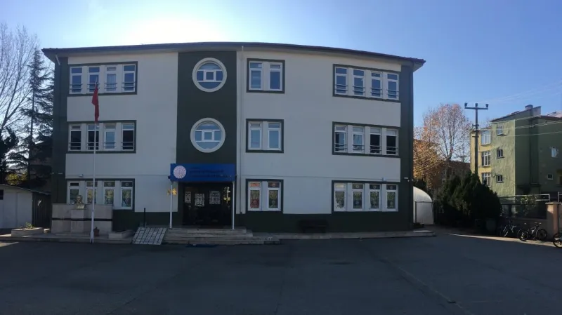 Yalova Rahmiye Palabıyık İmam Hatip Ortaokulu - Yalova Ortaokulları