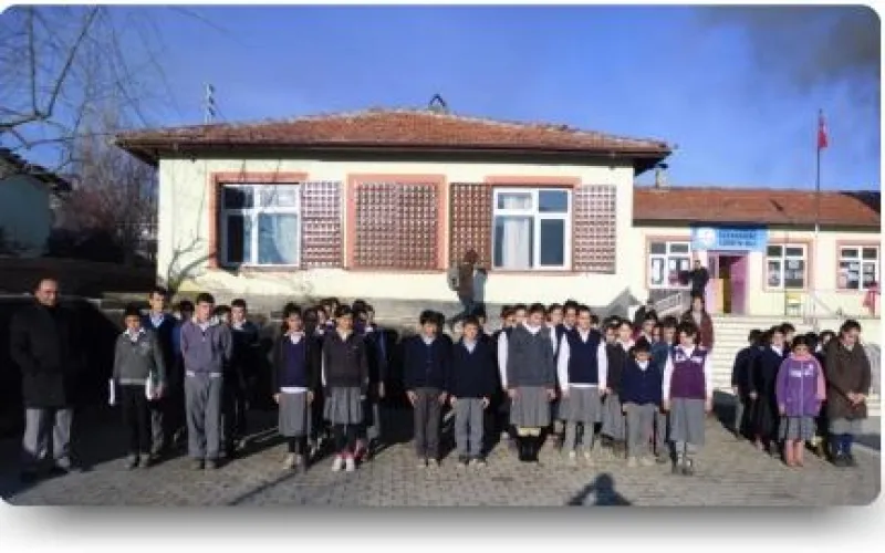 Yozgat Üçkaraağaç Ortaokulu - Yozgat Ortaokulları