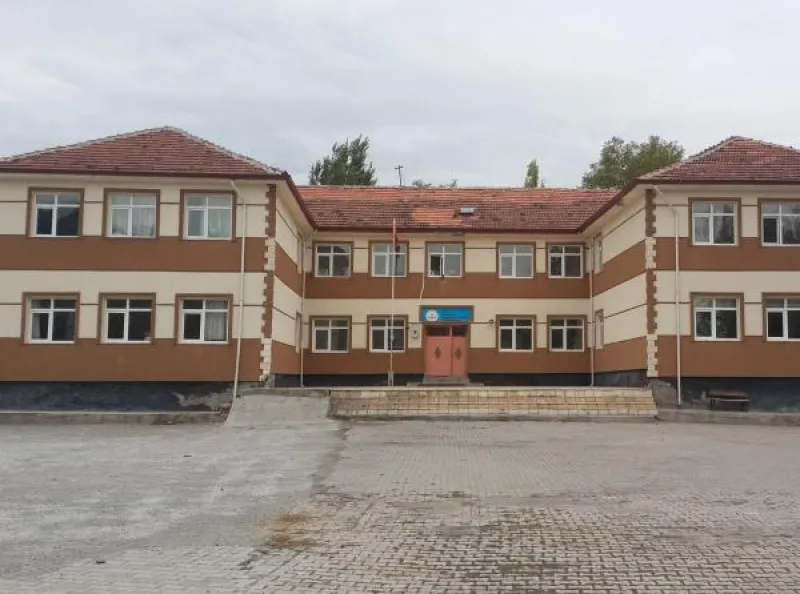 Yozgat Tarhana Mehmet Öğretmen İmam Hatip Ortaokulu - Yozgat Ortaokulları