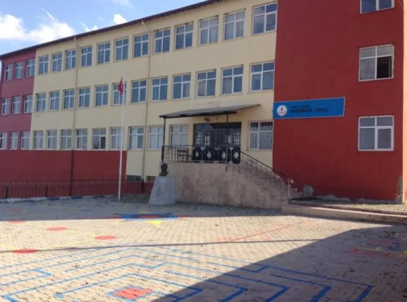 Yozgat Bayındırhüyük İmam Hatip Ortaokulu - Yozgat Ortaokulları