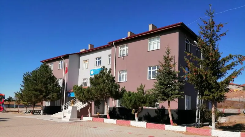 Yozgat Külhüyük Şehit Sait Özbek Ortaokulu - Yozgat Ortaokulları