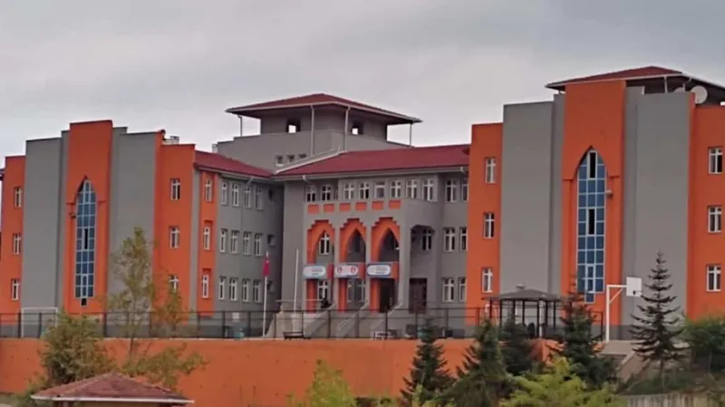 Alaplı Toki Okçular Ortaokulu Fotoğrafı